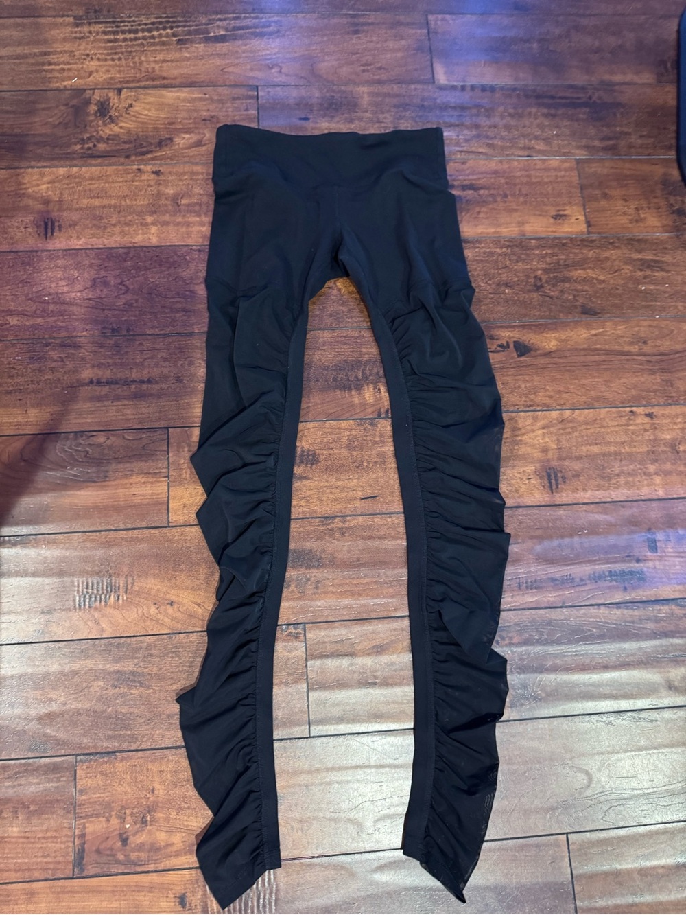 ALO Yoga Black Leggings with Side Ruching mesh